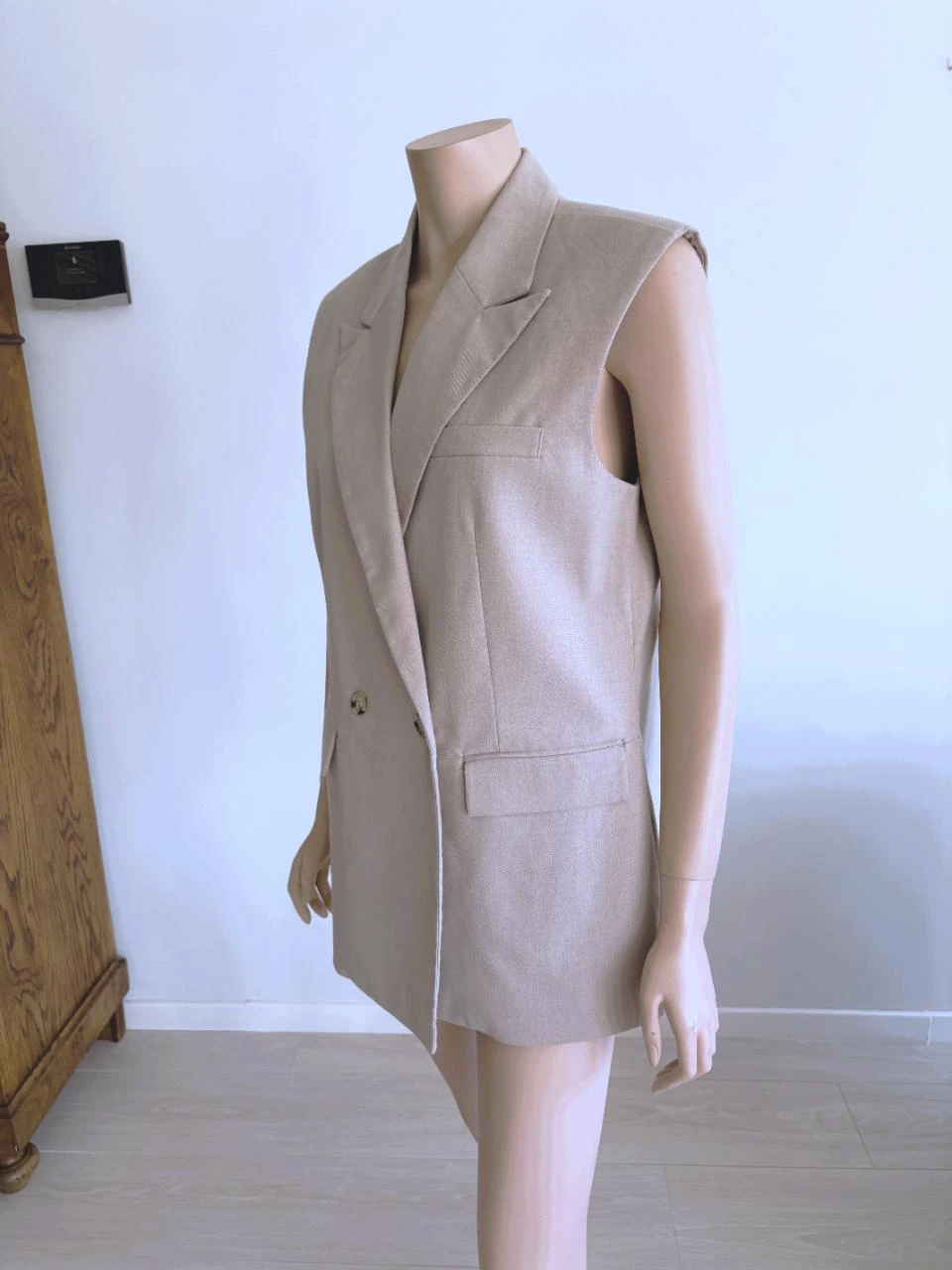 Blazer sin mangas Rouge Vila – Beige claro – Talla 36 – Chic y como nuevo – photo 3